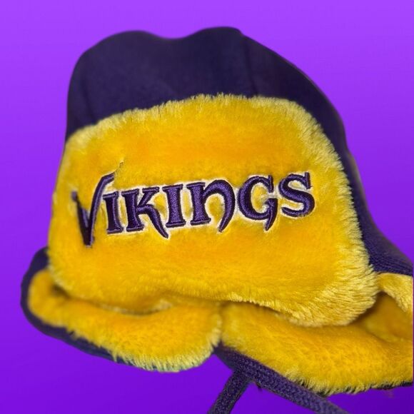 New Era MN Vikings NFL Football Knit Ear Flap Tassel Hat Beanie Pom - Picture 2 of 5